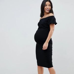#black #maternity #nursingfriendly off the shoulder stretch jersey dress